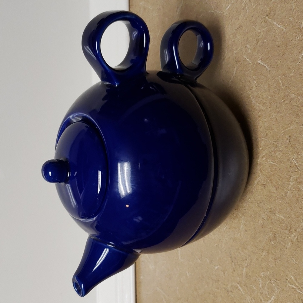 Old Amsterdam Porcelain Works, Tea Pot and Cup Set, Cobolt /Royal Blue 1701